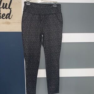 JVINI Black and White Skinny Pants